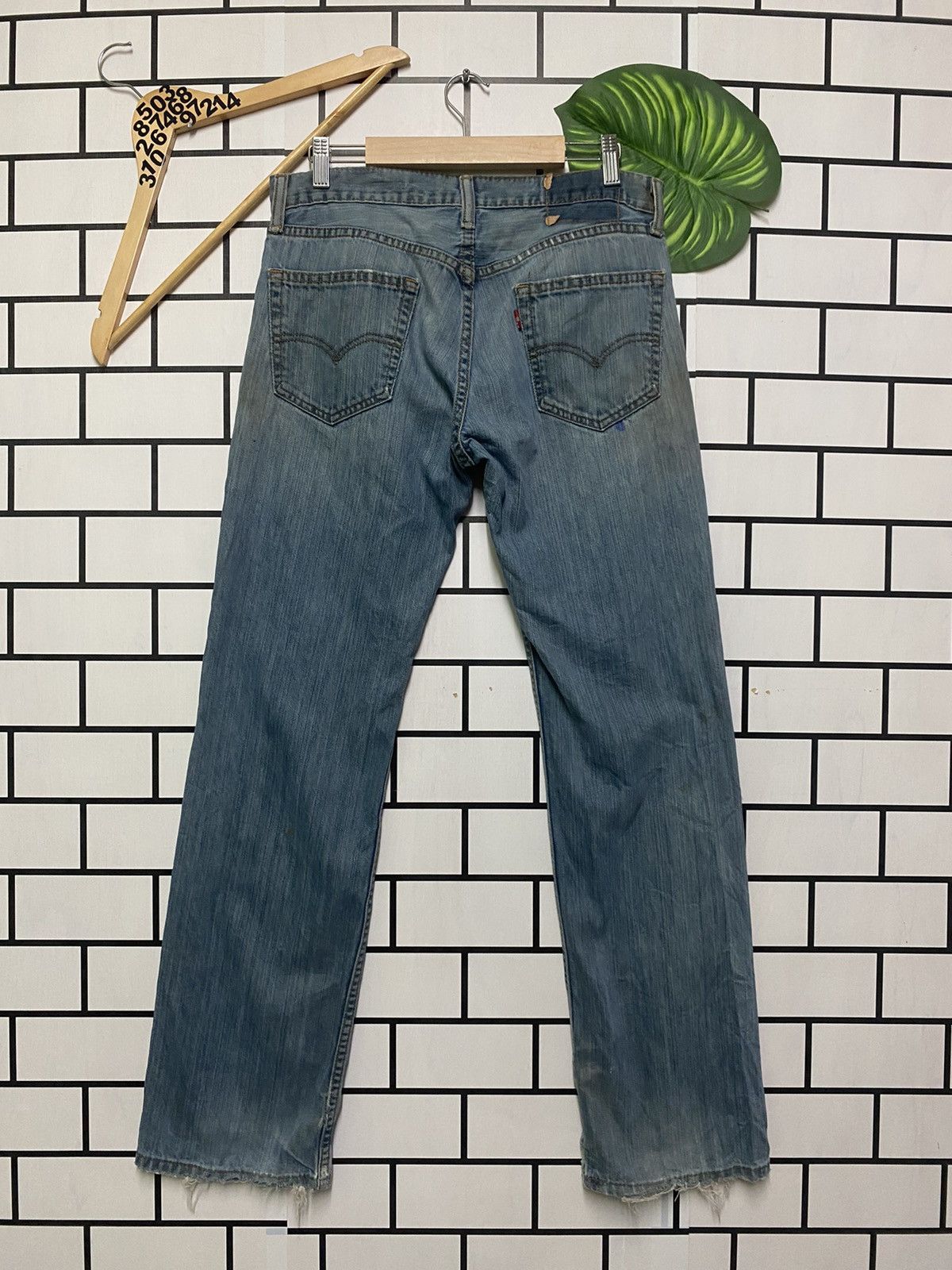 Levi's × Vintage Dirty Blue LEVIS Distressed Denim Jeans -L18 Size US 30 / EU 46 - 2 Thumbnail