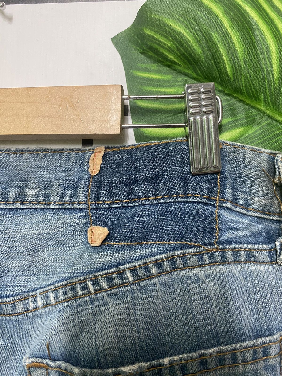 Levi's × Vintage Dirty Blue LEVIS Distressed Denim Jeans -L18 Size US 30 / EU 46 - 10 Thumbnail
