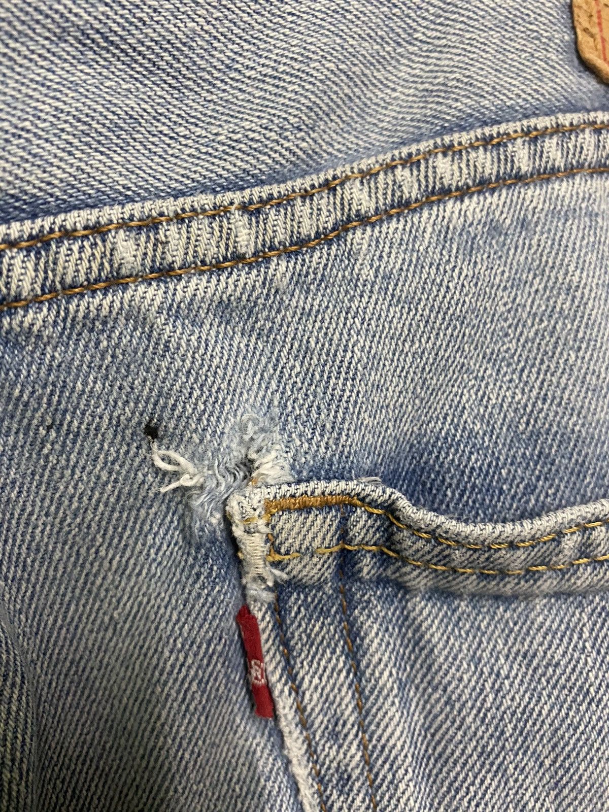 Levi's × Levi's Vintage Clothing × Vintage Vintage LEVIS 505 Light Wash Distressed Jean -L23 Size US 36 / EU 52 - 13 Thumbnail