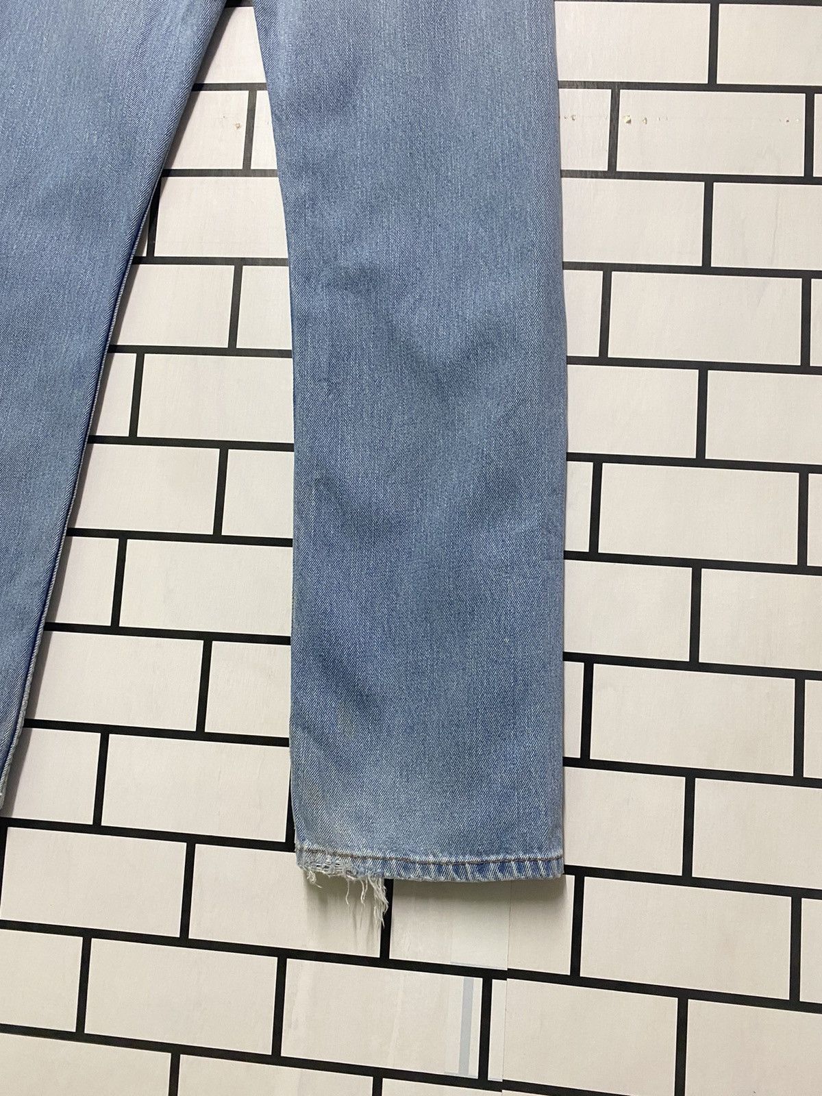 Levi's × Levi's Vintage Clothing × Vintage Vintage LEVIS 505 Light Wash Distressed Jean -L23 Size US 36 / EU 52 - 12 Thumbnail