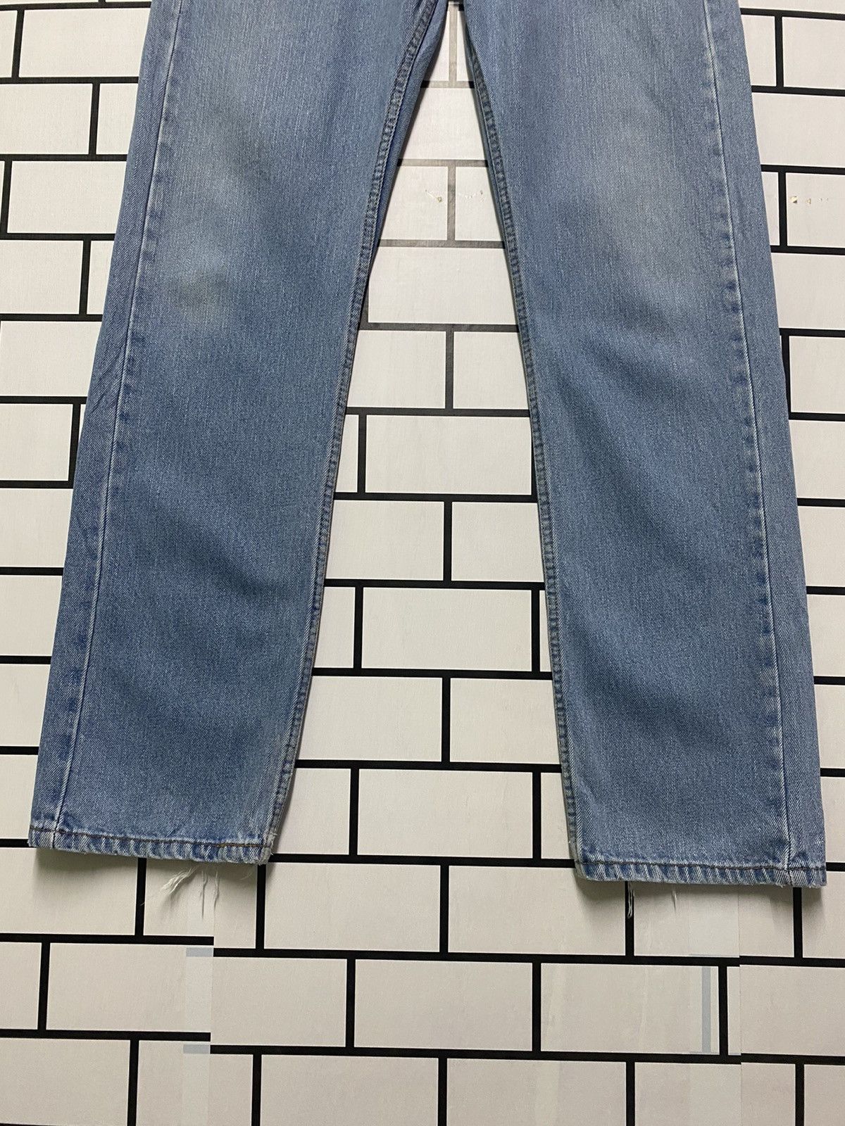 Levi's × Levi's Vintage Clothing × Vintage Vintage LEVIS 505 Light Wash Distressed Jean -L23 Size US 36 / EU 52 - 5 Thumbnail