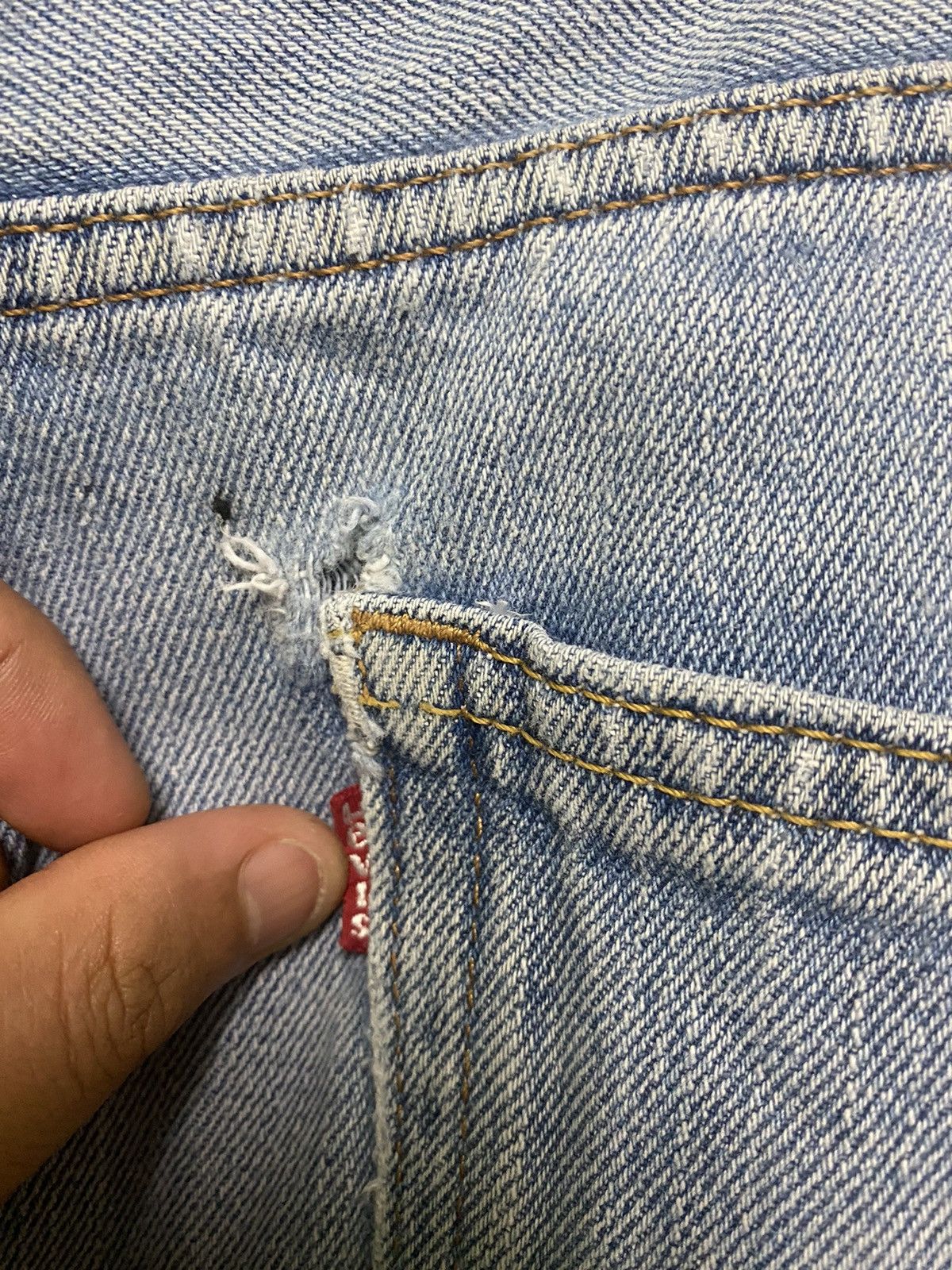 Levi's × Levi's Vintage Clothing × Vintage Vintage LEVIS 505 Light Wash Distressed Jean -L23 Size US 36 / EU 52 - 10 Thumbnail
