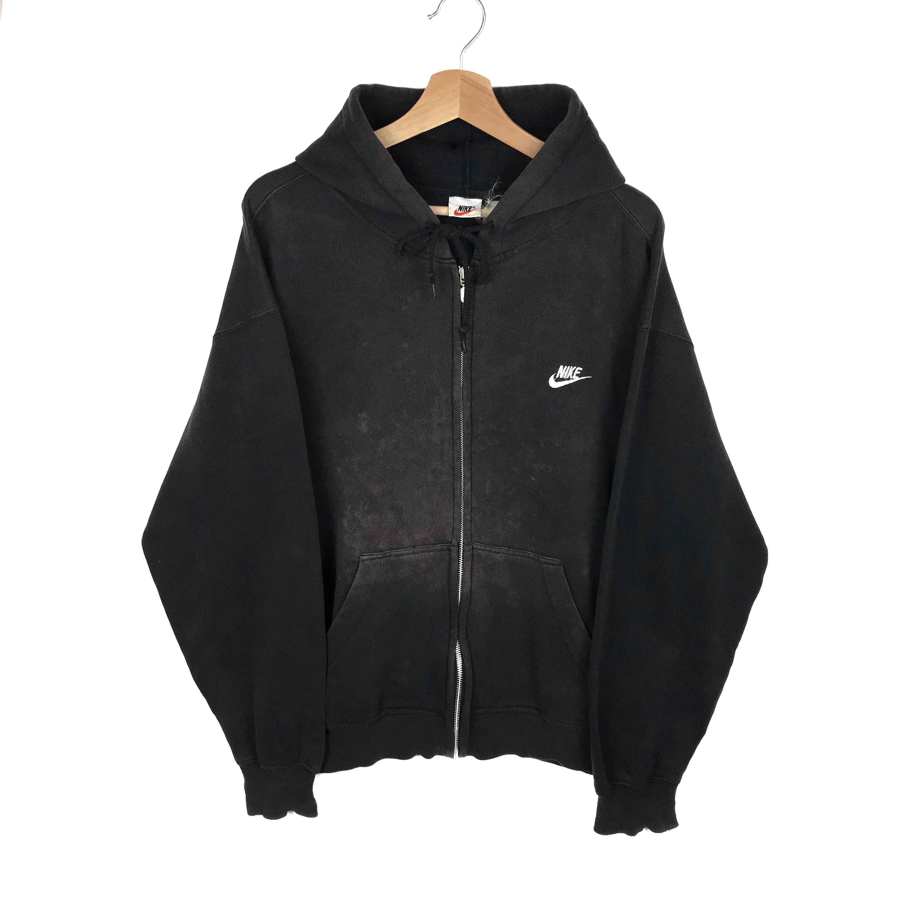 Vintage 90’s Nike Embroidered Logo Hoodie