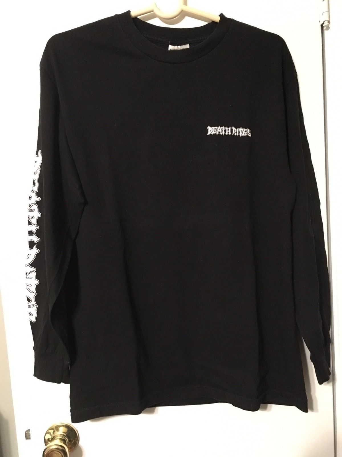 Black Pyramid Long Sleeve Grailed