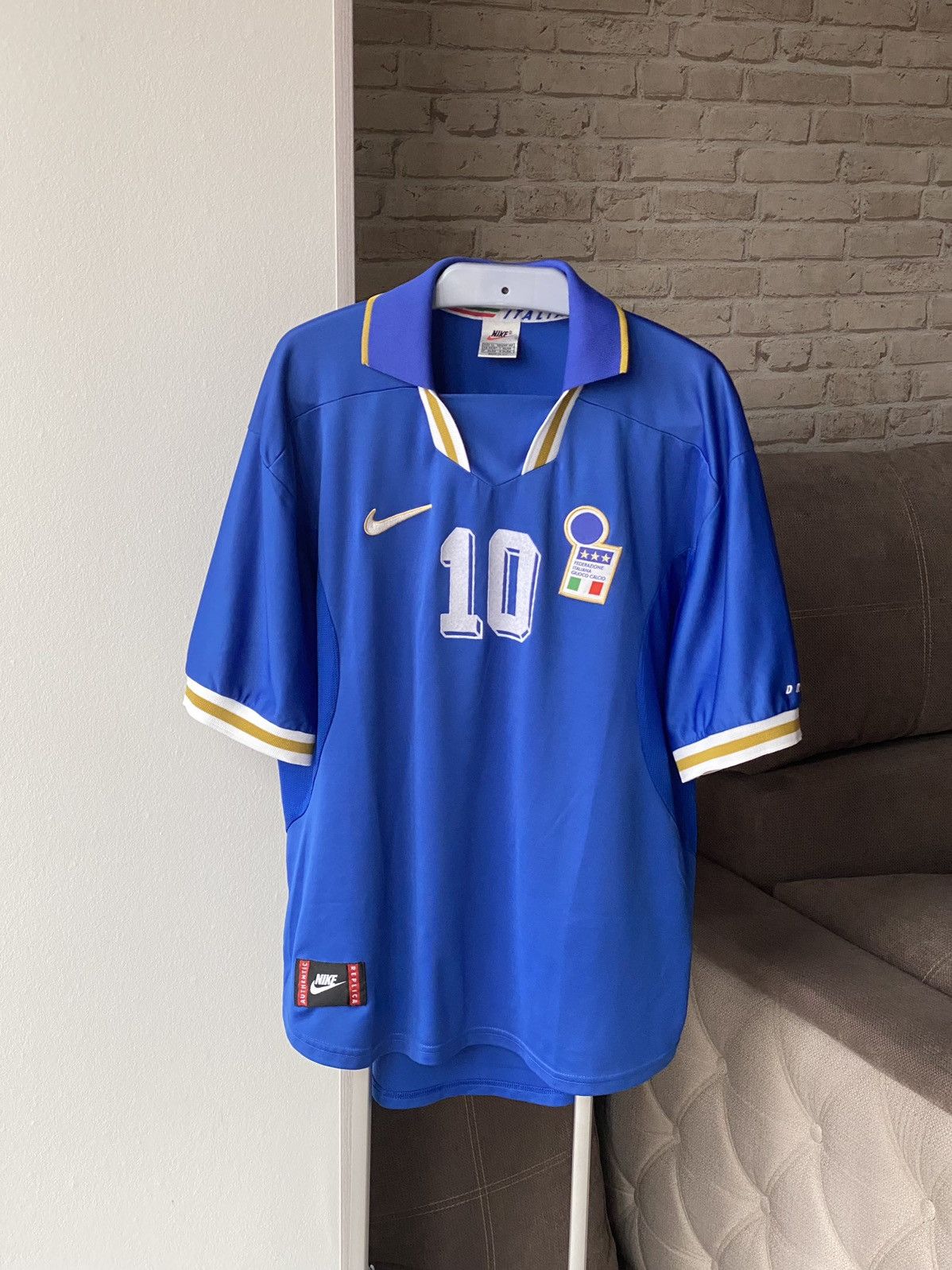 ITALY 1996-97 HOME SHIRT NIKE JERSEY SOCCER SIZE XLBoys