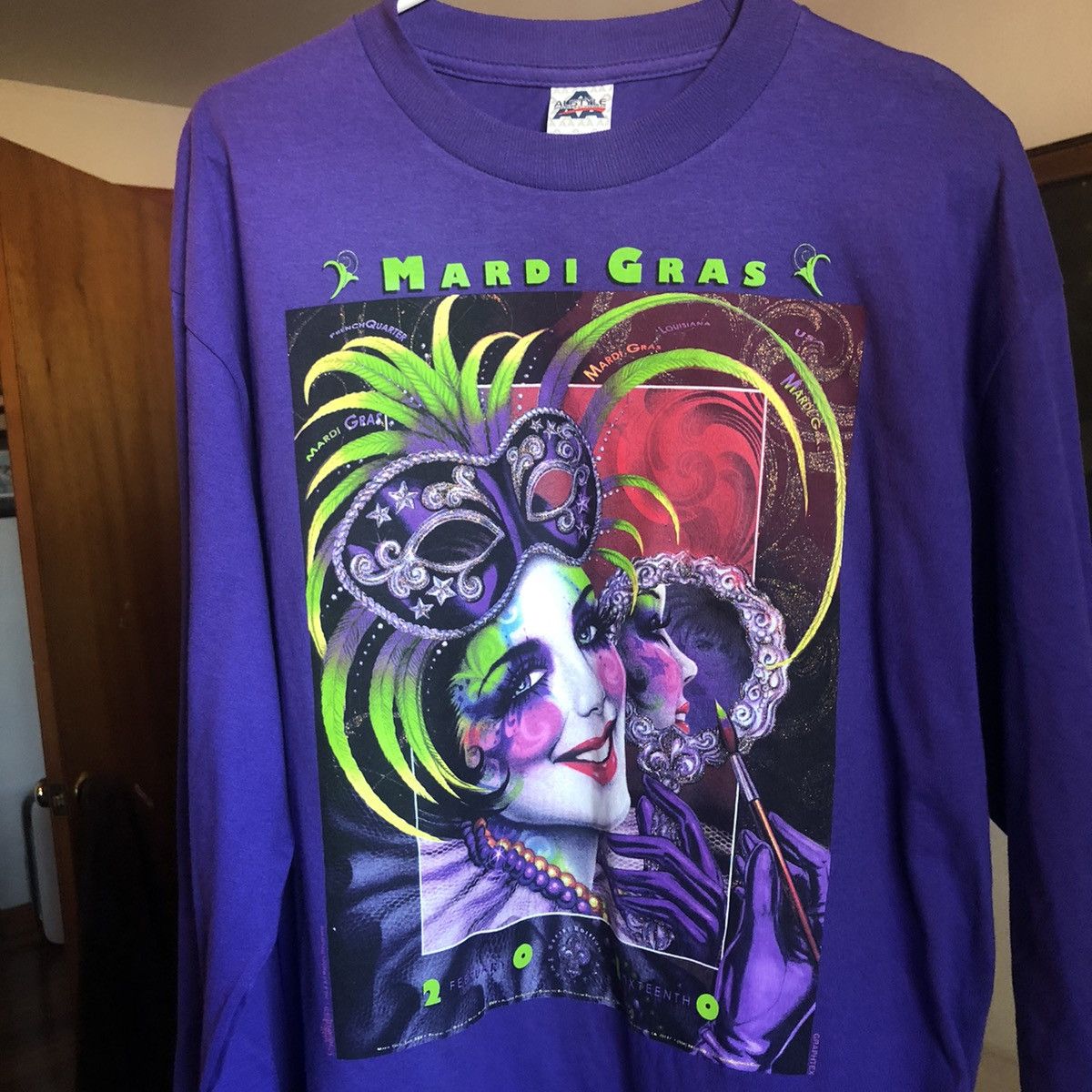 Band Tees × Vintage Vintage Mardi Gras Girl Glitter Graphic Longsleeve Tee 2010 Size US L / EU 52-54 / 3 - 4 Thumbnail
