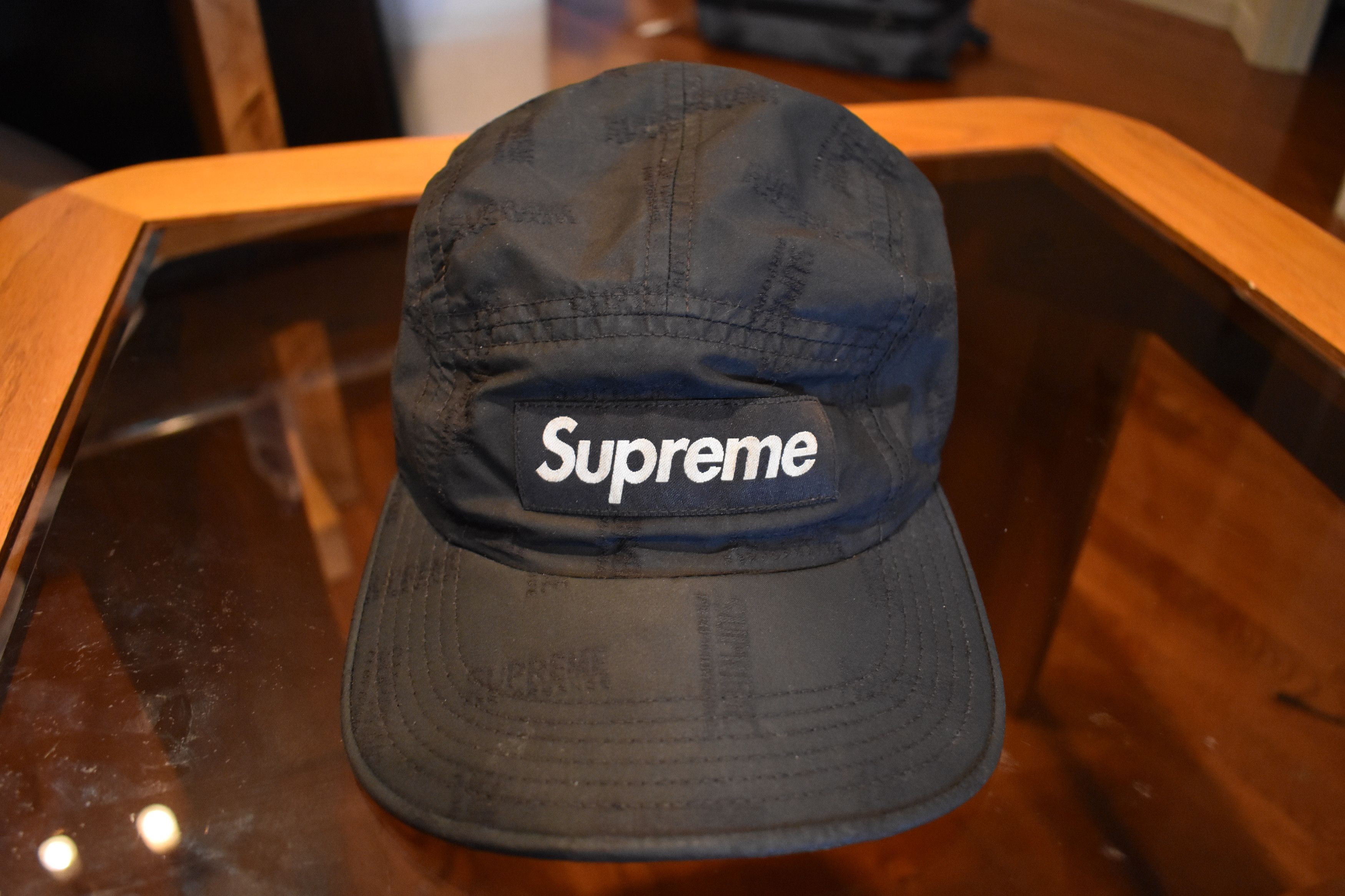 5 panel supreme black