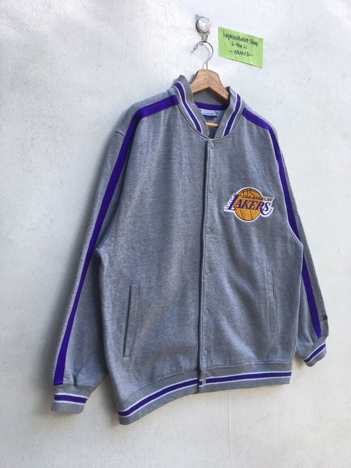 NBA Vintage LA Lakers NBA Varsity Jacket / Sweater Size US L / EU 52-54 / 3 - 2 Thumbnail