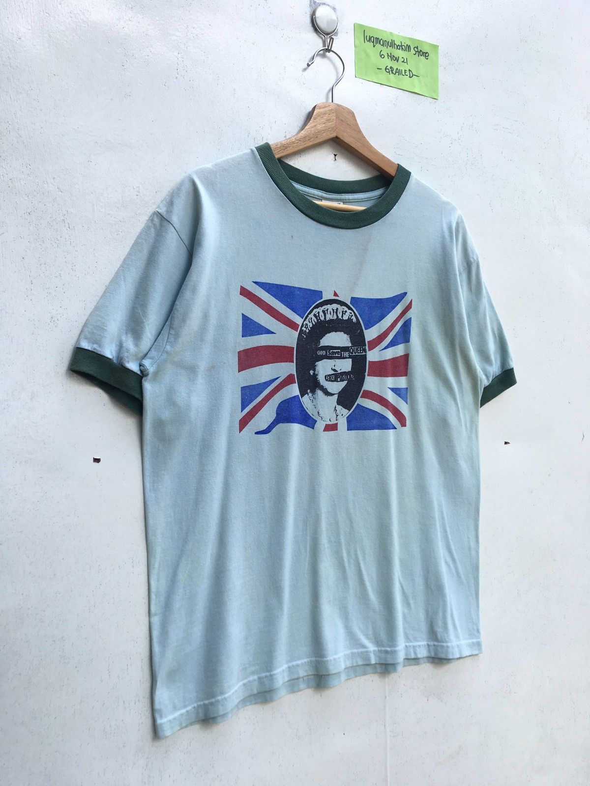 Band Tees Rare Sex Pistols God Save the Queen Tshirt Size US M / EU 48-50 / 2 - 2 Thumbnail