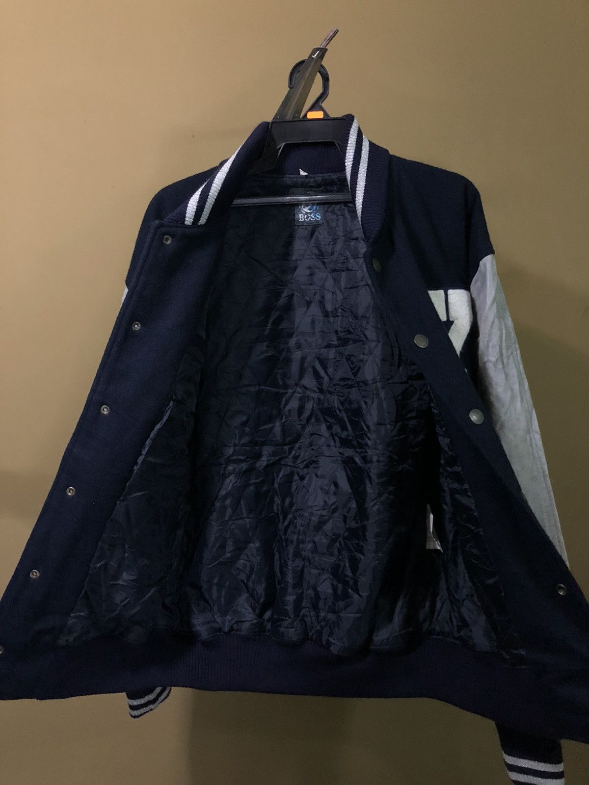 Vintage Vintage Suntory Coffee Boss Big Logo Varsity Jacket Size US L / EU 52-54 / 3 - 6 Thumbnail