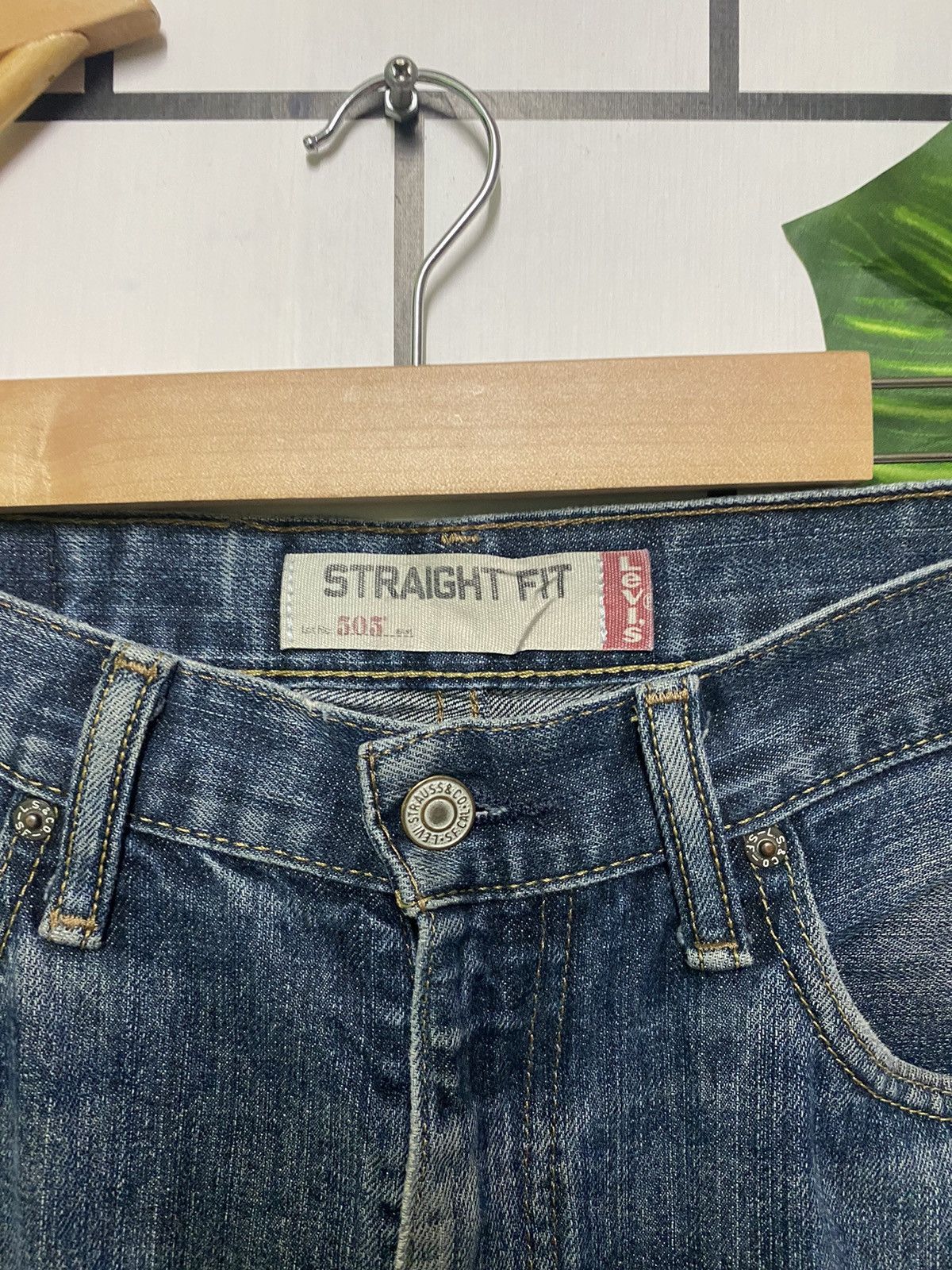 Levi's × Vintage Vintage LEVIS 505 Mid Blue Straight Fit Jeans- L27 Size US 32 / EU 48 - 6 Thumbnail