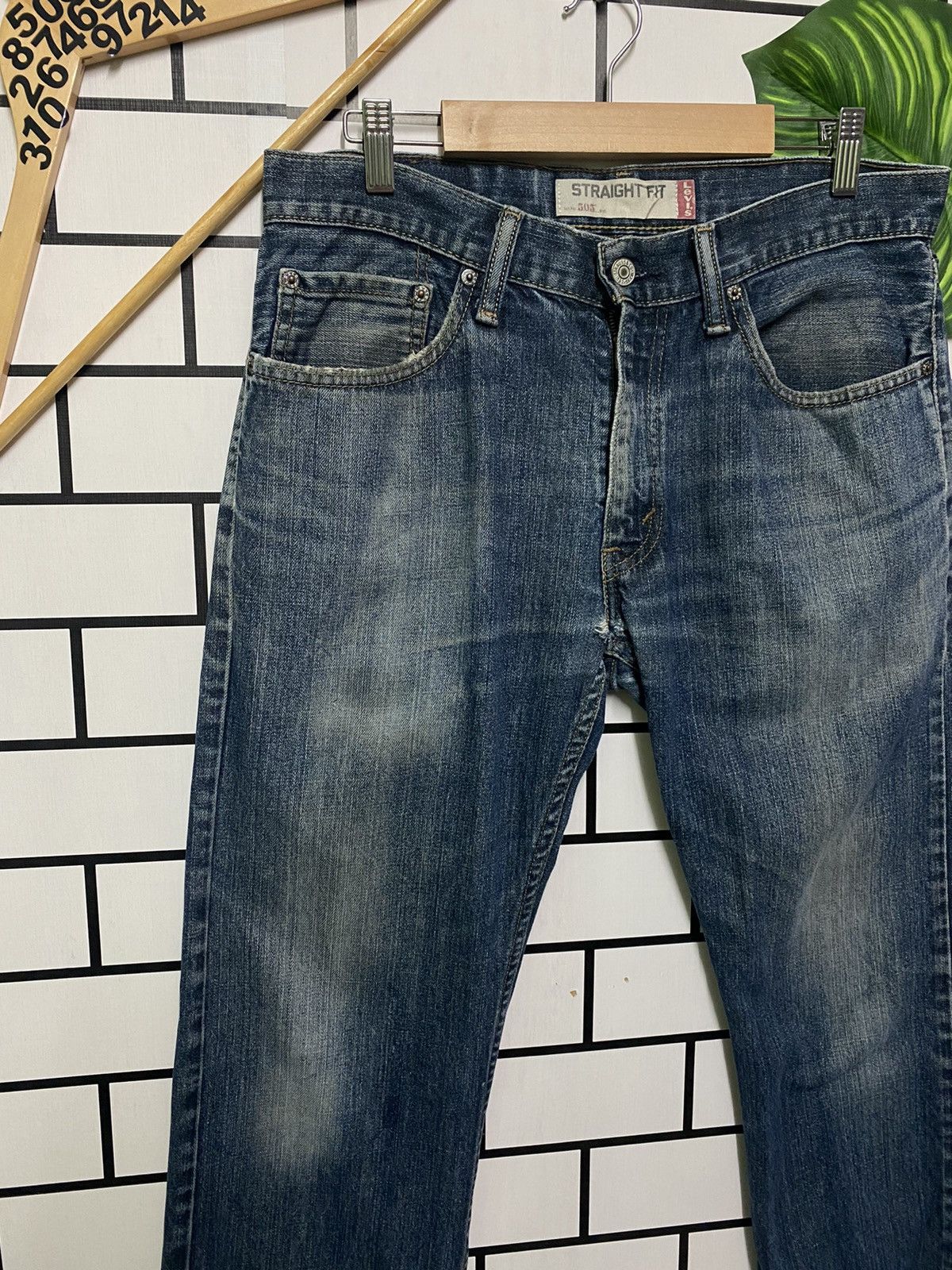 Levi's × Vintage Vintage LEVIS 505 Mid Blue Straight Fit Jeans- L27 Size US 32 / EU 48 - 4 Thumbnail