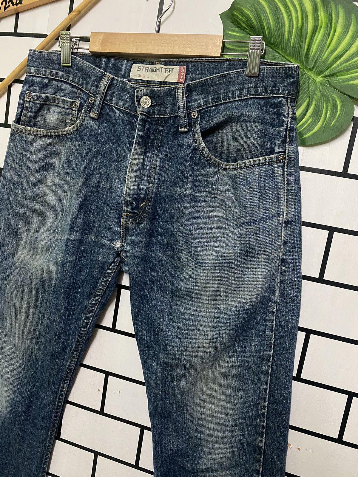 Levi's × Vintage Vintage LEVIS 505 Mid Blue Straight Fit Jeans- L27 Size US 32 / EU 48 - 5 Thumbnail