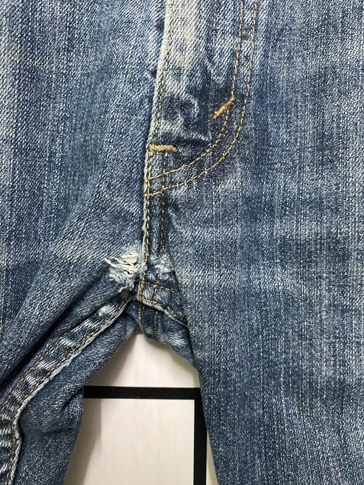 Levi's × Vintage Vintage LEVIS 505 Mid Blue Straight Fit Jeans- L27 Size US 32 / EU 48 - 17 Thumbnail