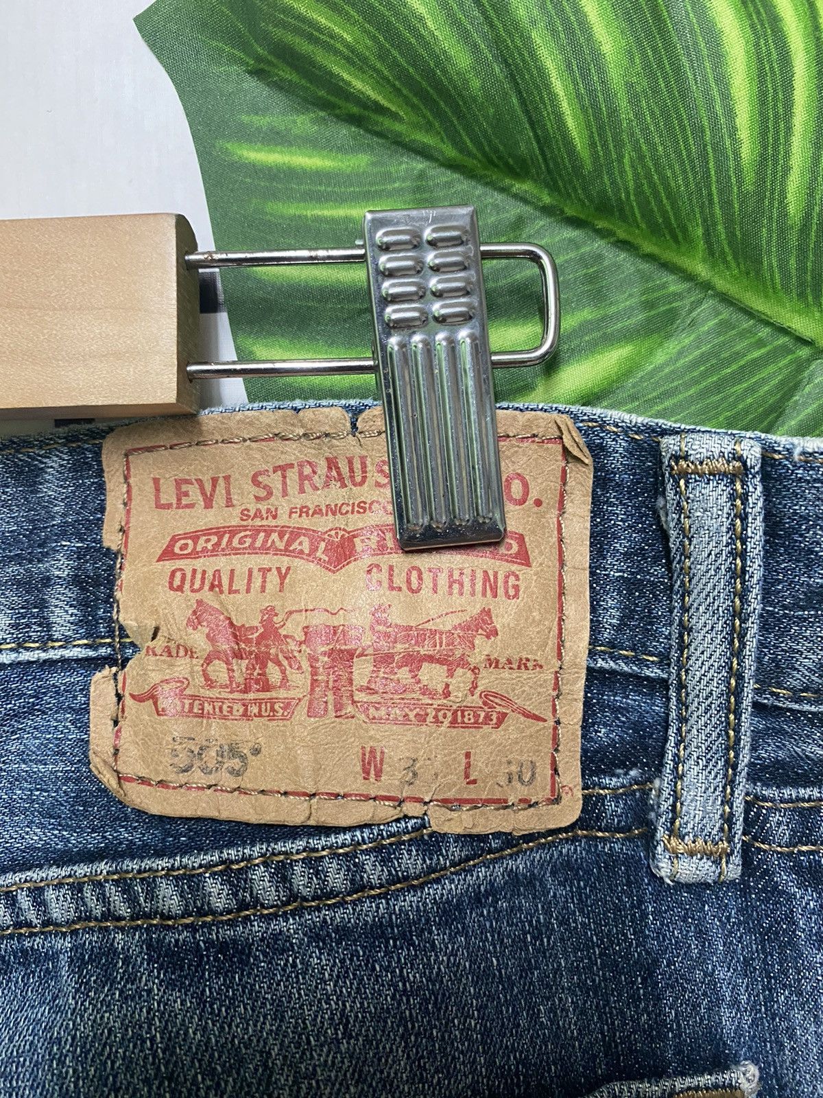 Levi's × Vintage Vintage LEVIS 505 Mid Blue Straight Fit Jeans- L27 Size US 32 / EU 48 - 13 Thumbnail