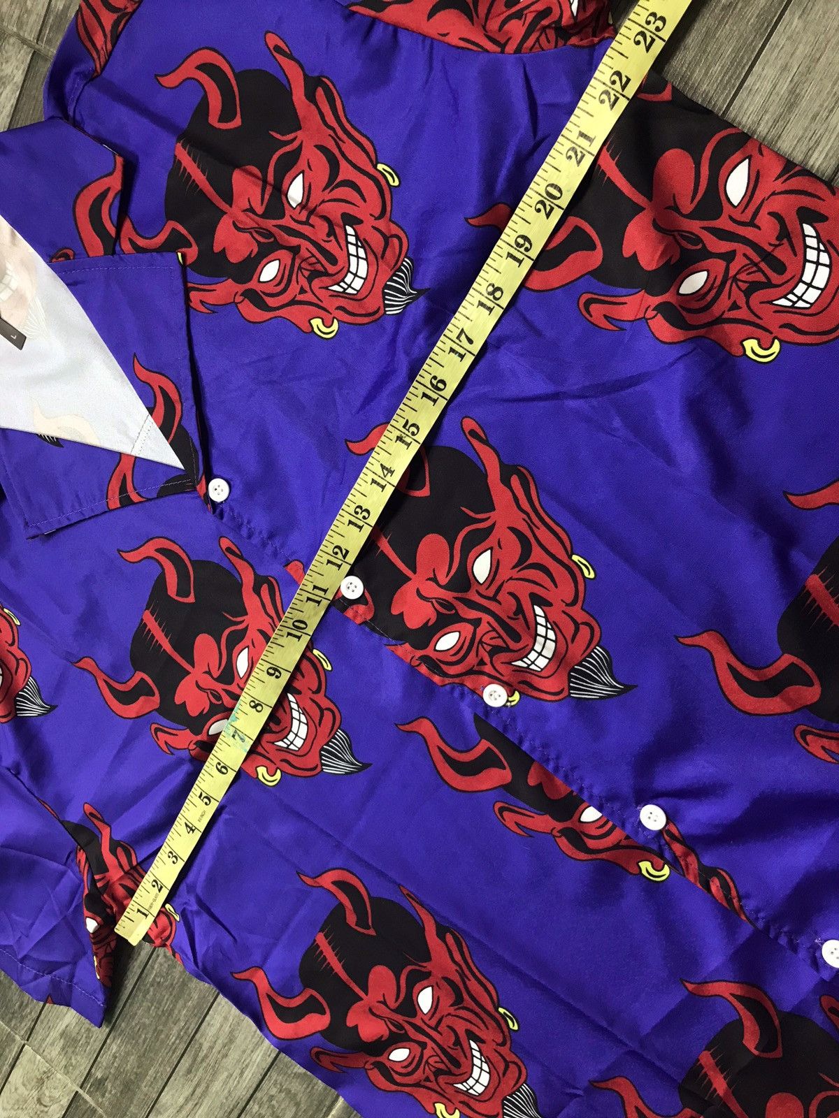 Japanese Brand × Vintage Cw21 Devil shirt hawaiian/summer aloha shirt devilhead Size US L / EU 52-54 / 3 - 4 Thumbnail