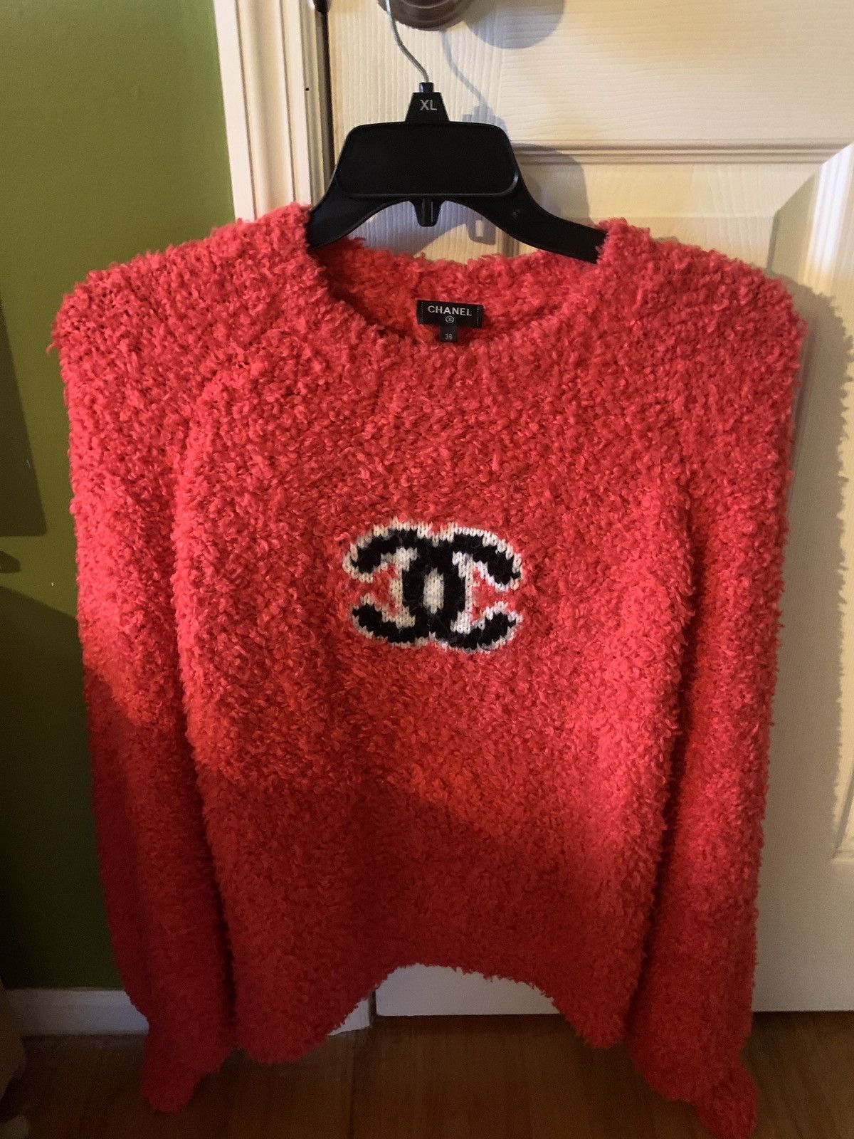 CHANEL 19K RED TEDDY BEAR LARGE CC LOGO SWEATER CARDIGAN JACKET COAT SZ 36