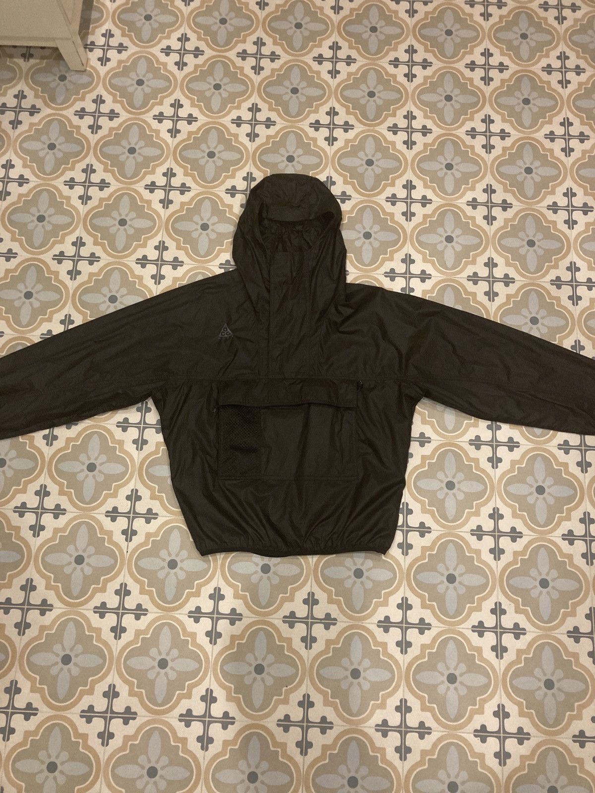 windproof nike acg gray and pink