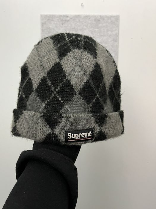 Supreme checkered hot sale beanie