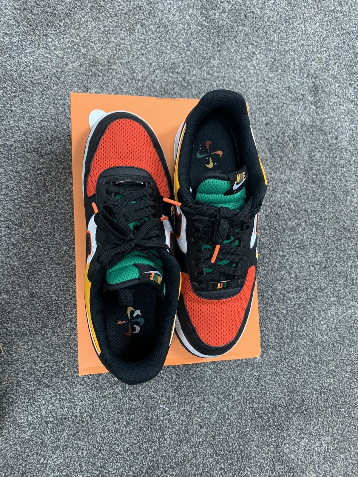 Nike Nike AF1 Sunburst Size US 10.5 / EU 43-44 - 3 Thumbnail