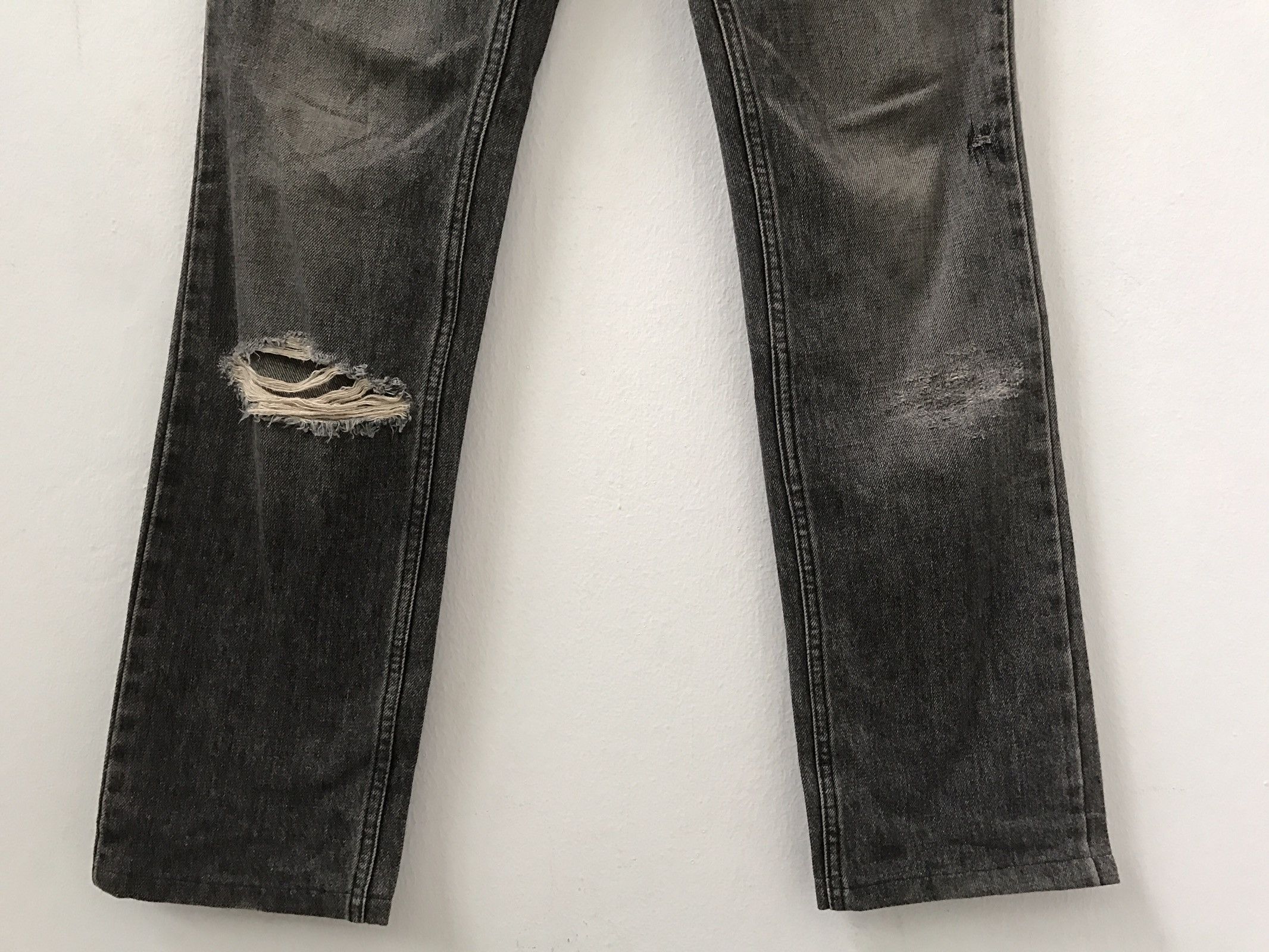 Lounge Lizard Lounge Lizard Made in Japan Distressed Rips Denim Jeans Size US 31 - 6 Thumbnail