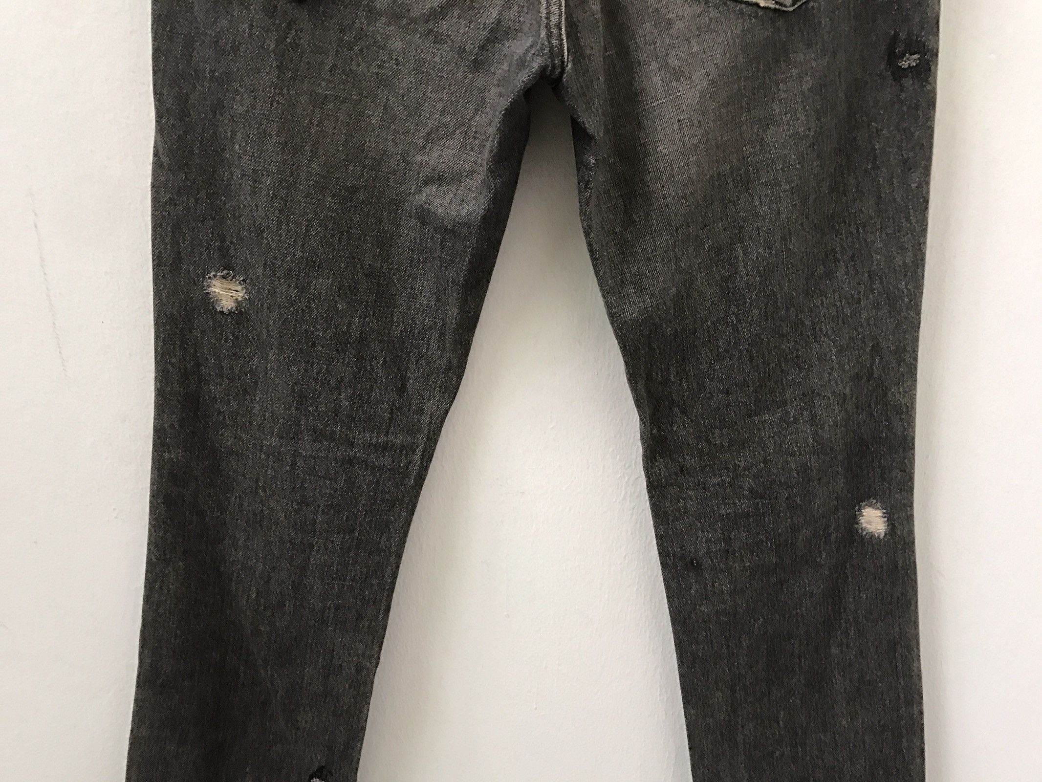 Lounge Lizard Lounge Lizard Made in Japan Distressed Rips Denim Jeans Size US 31 - 11 Thumbnail