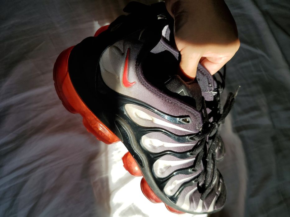 Nike vapormax plus discount shark