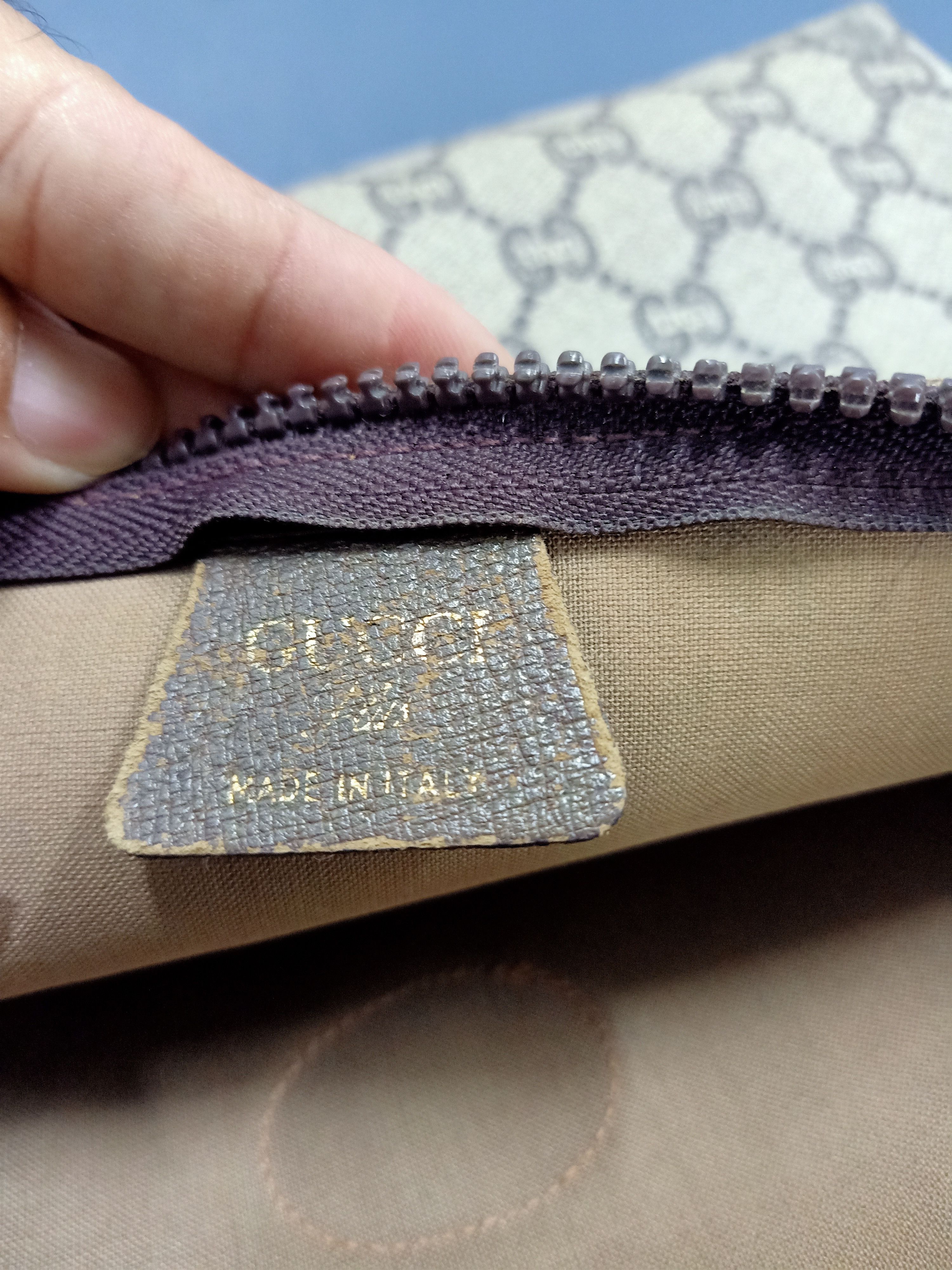 Gucci × Vintage 🔥Hot Item🔥 Gucci Plus Monogram Clutch Bag Size ONE SIZE - 6 Thumbnail
