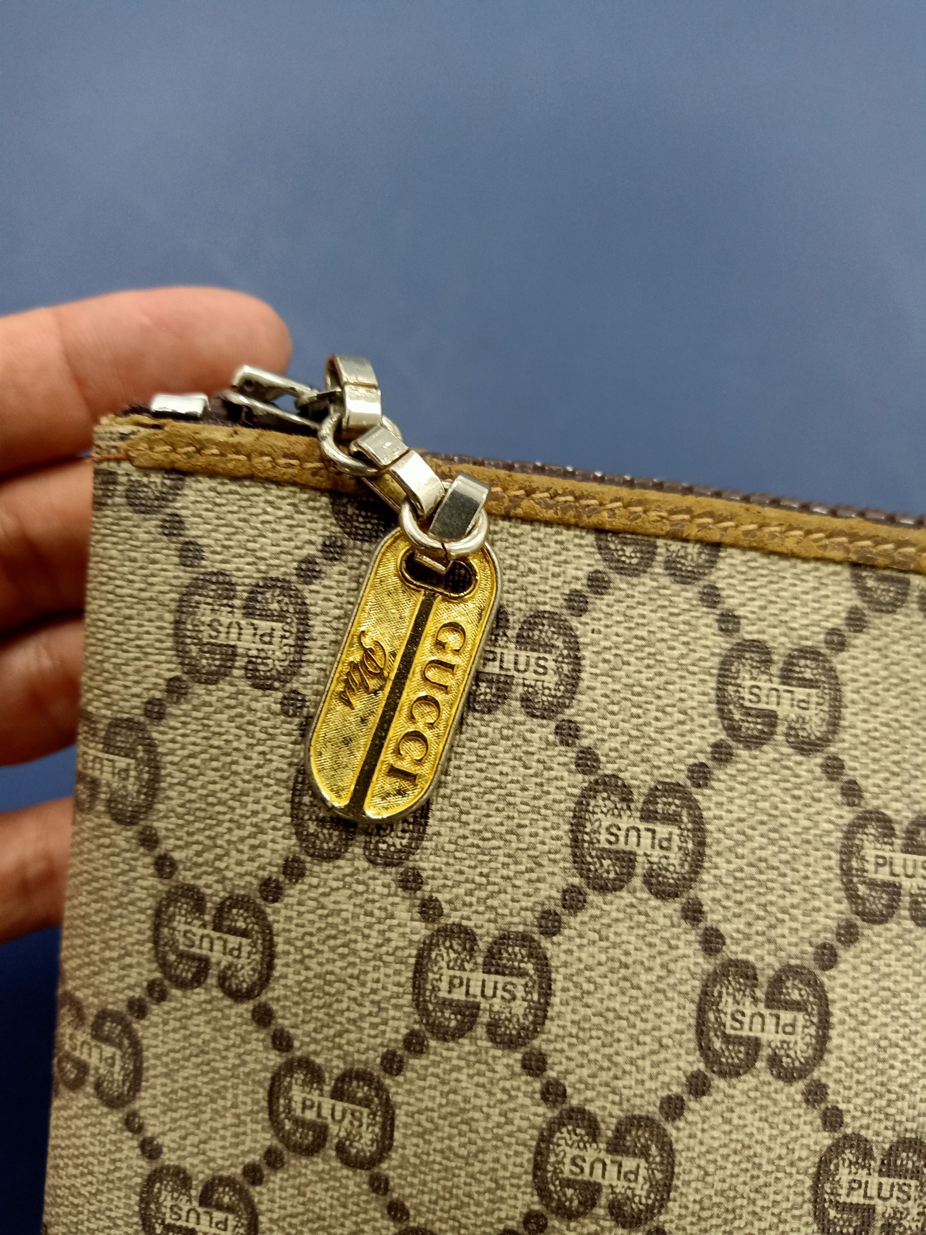 Gucci × Vintage 🔥Hot Item🔥 Gucci Plus Monogram Clutch Bag Size ONE SIZE - 3 Thumbnail