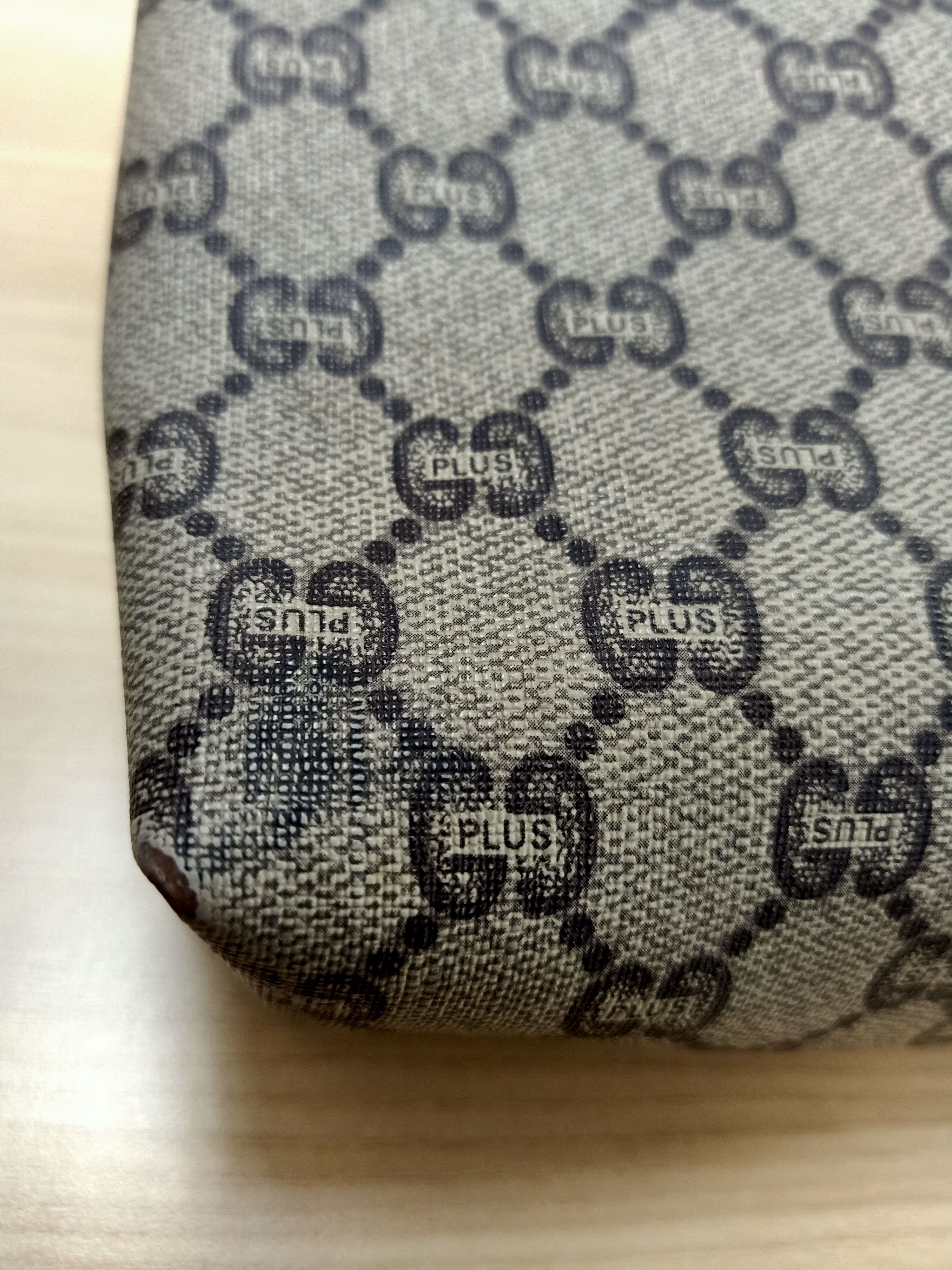 Gucci × Vintage 🔥Hot Item🔥 Gucci Plus Monogram Clutch Bag Size ONE SIZE - 12 Thumbnail