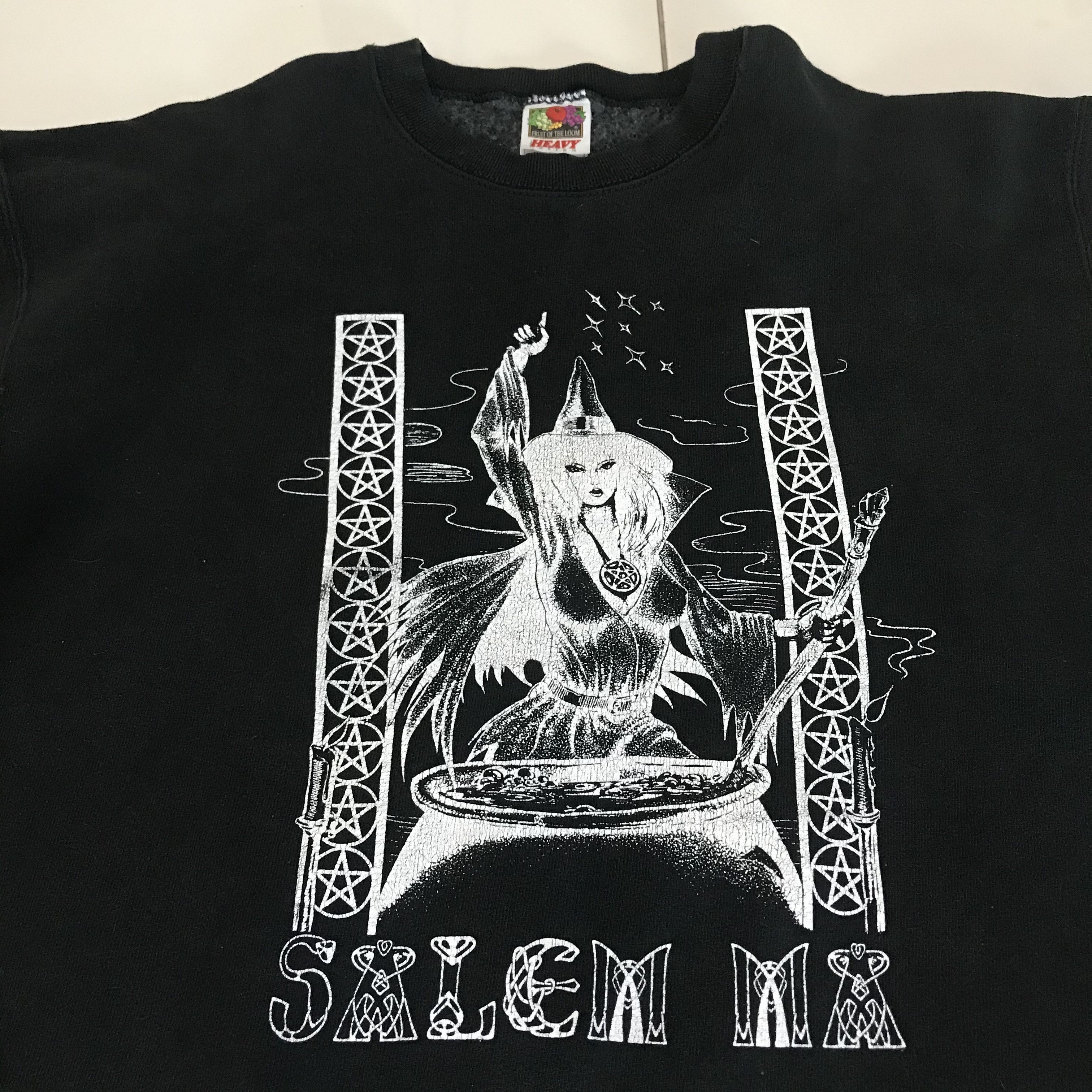 Expert Horror × Vintage Vintage 90s Bewitched Salem MA Sweater Graphic Tee Size US L / EU 52-54 / 3 - 1 Thumbnail