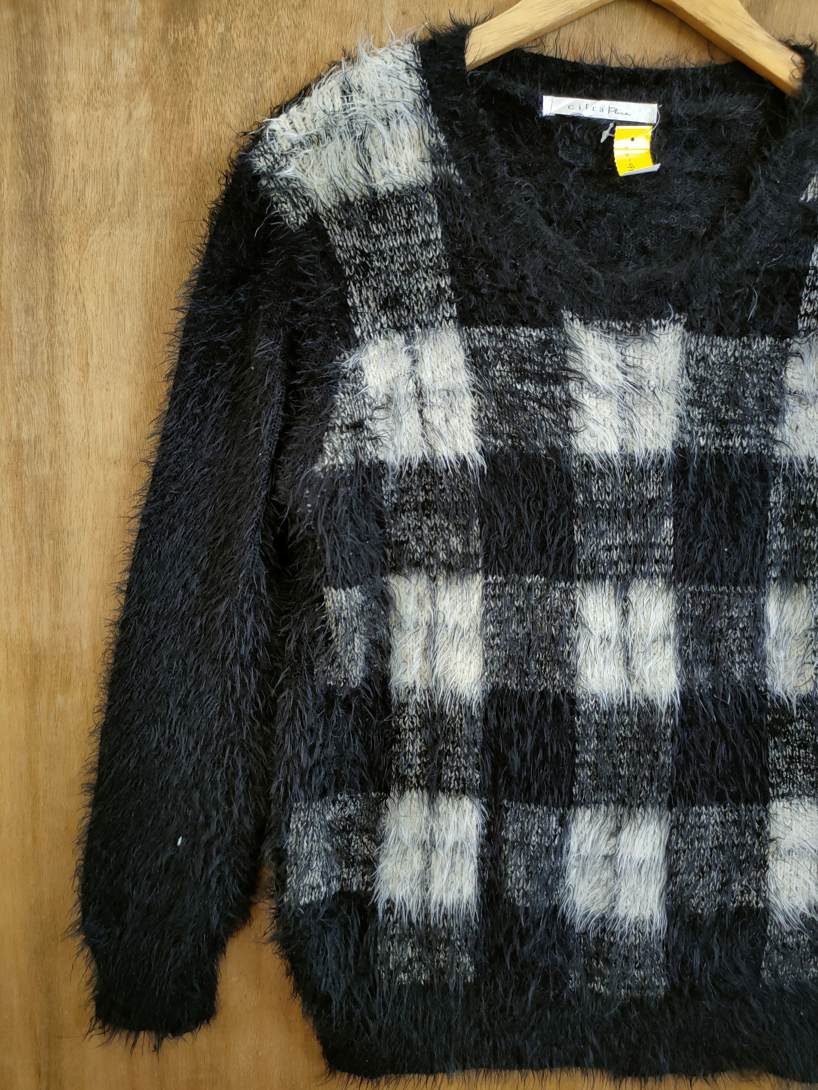 Vintage D Cifra Plus Soft Shag Shaggy fur mohair knitwear #46-918 Size US S / EU 44-46 / 1 - 2 Thumbnail