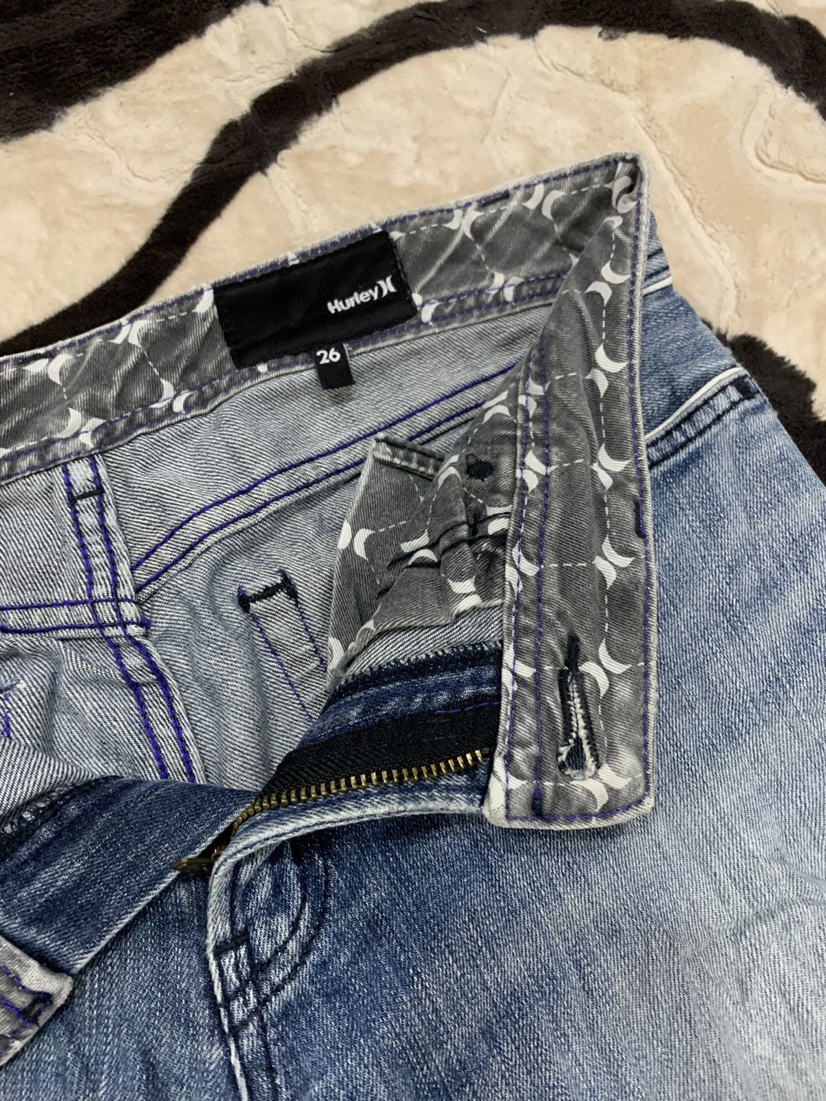 Hurley × Japanese Brand HURLEY Indigo Disstressed Denim Rugged Punk Rock Style Jeans Size US 29 - 16 Thumbnail