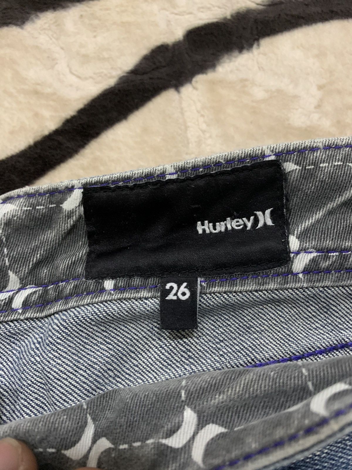 Hurley × Japanese Brand HURLEY Indigo Disstressed Denim Rugged Punk Rock Style Jeans Size US 29 - 17 Thumbnail