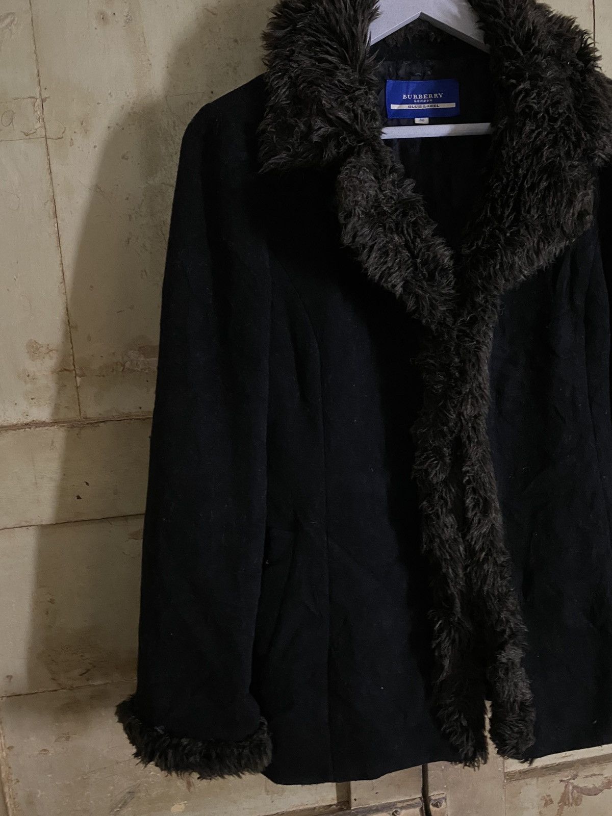 Burberry Burberry fur light jackets femme Size S / US 4 / IT 40 - 4 Thumbnail