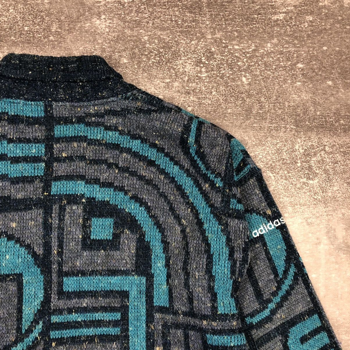 Adidas Vintage Rare Adidas Abstract Sweater Size 54 Size US L / EU 52-54 / 3 - 10 Thumbnail