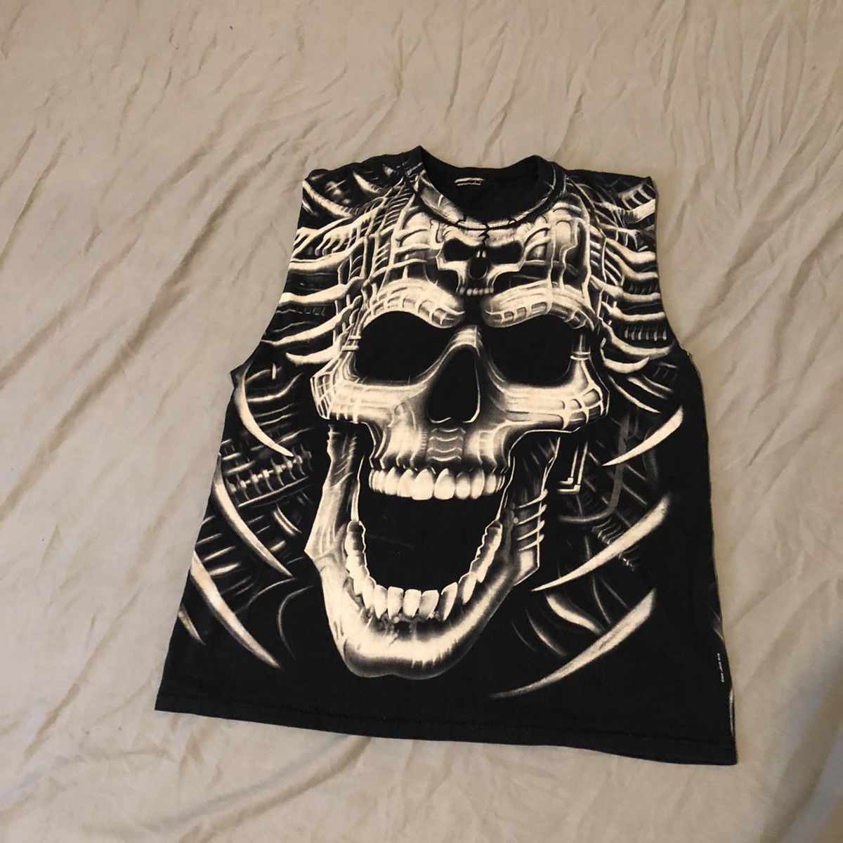 Liquid Blue Skull Graphic Size US L / EU 52-54 / 3 - 1 Thumbnail