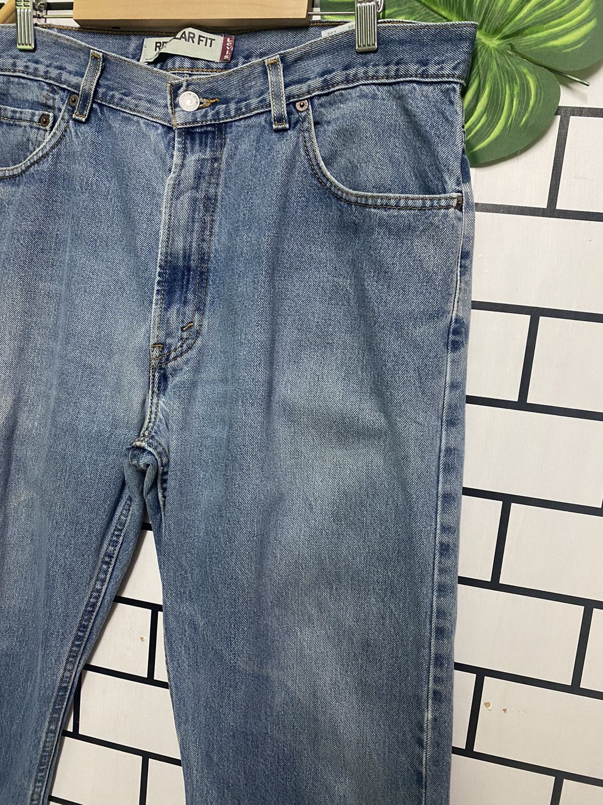 Levi's × Vintage Vintage LEVIS 505 Regular Fit Light Wash Denim - L31 Size US 36 / EU 52 - 3 Thumbnail
