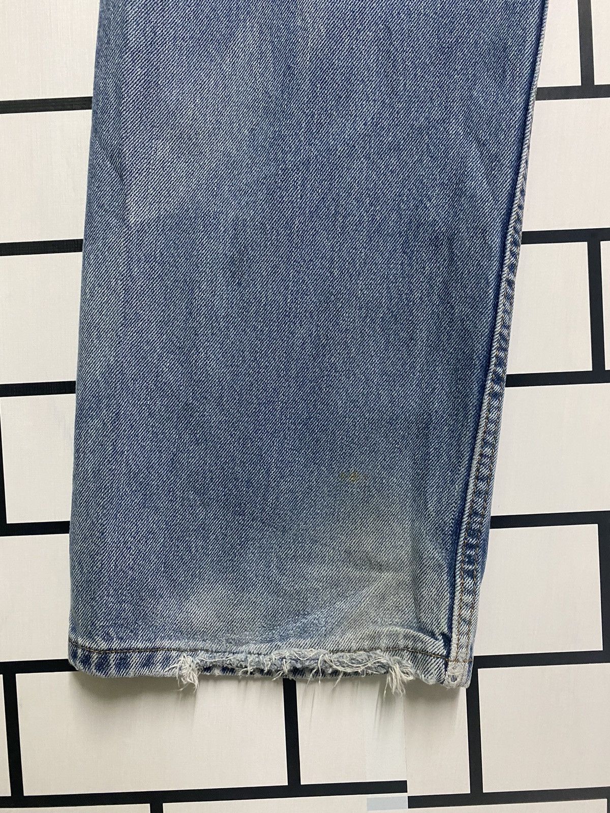Levi's × Vintage Vintage LEVIS 505 Regular Fit Light Wash Denim - L31 Size US 36 / EU 52 - 11 Thumbnail