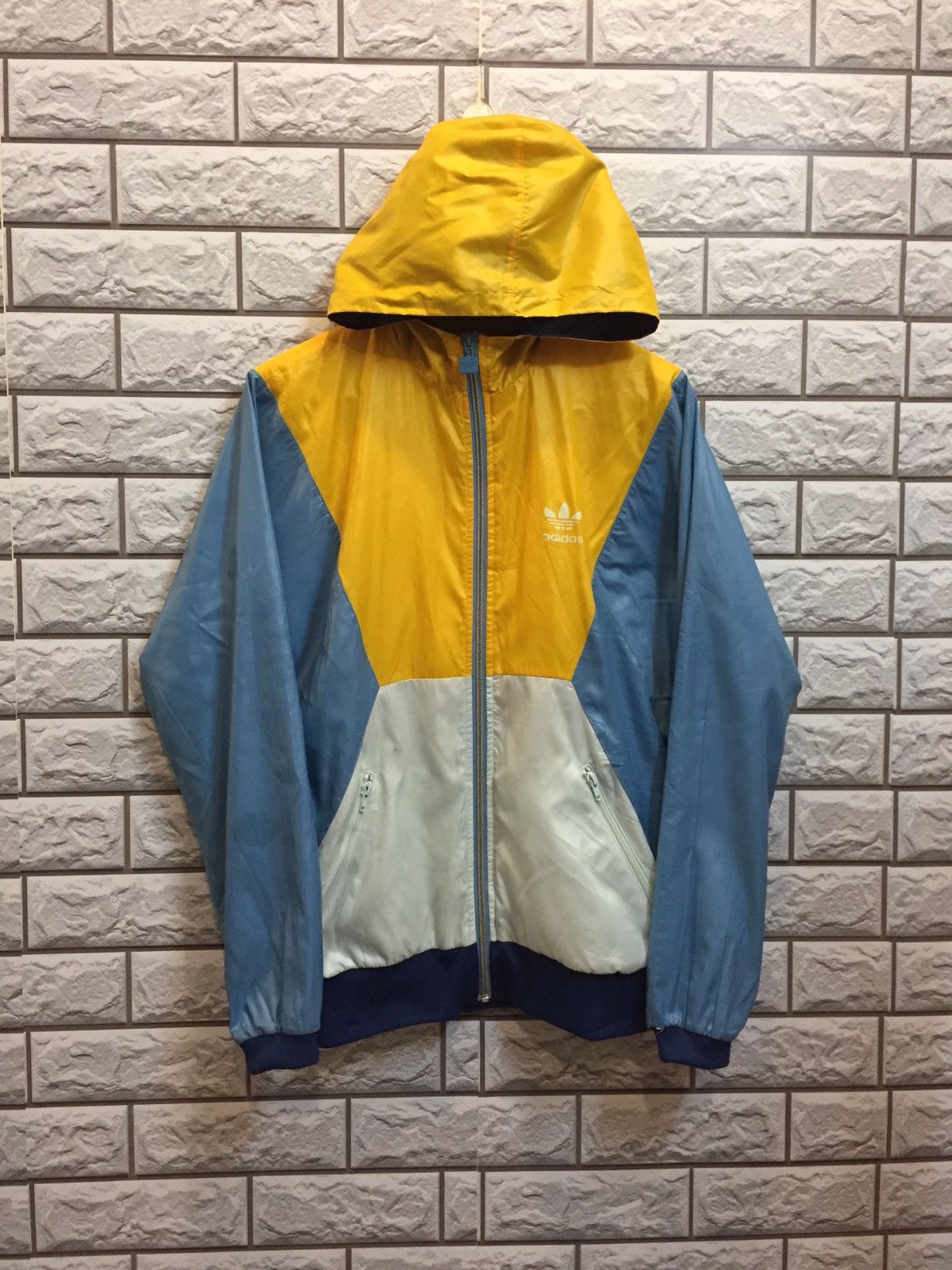 Adidas Adidas Trefoil Windbraker With Hoodie Size US M / EU 48-50 / 2 - 1 Thumbnail