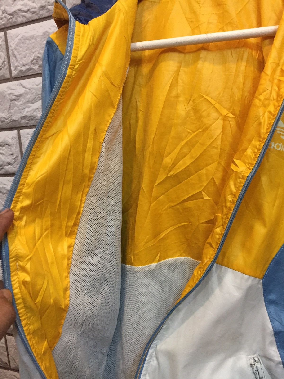 Adidas Adidas Trefoil Windbraker With Hoodie Size US M / EU 48-50 / 2 - 7 Thumbnail