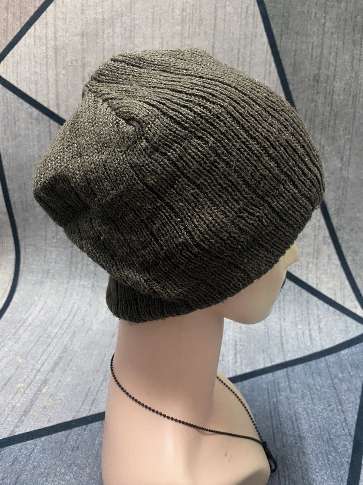 Japanese Brand Unknown brand Weed Marijuana Logo Beanie Hat Size ONE SIZE - 3 Thumbnail