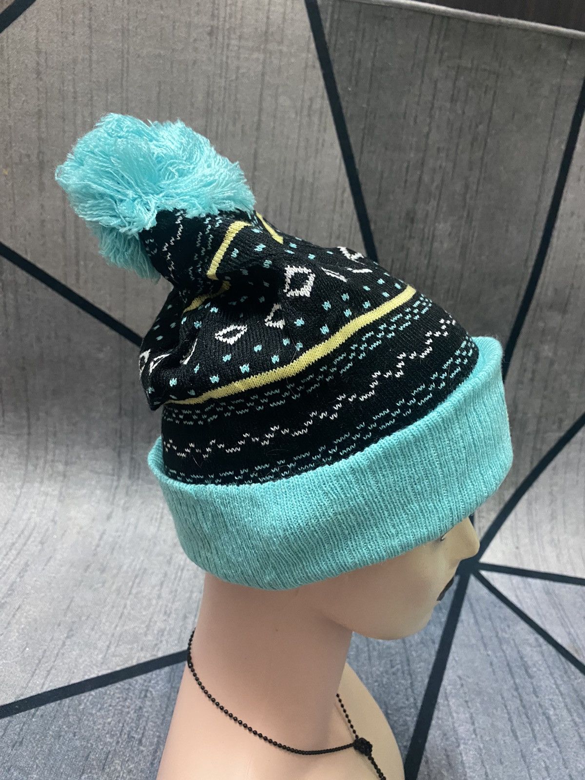 Pokemon Pokemon Squirtle Character Native Design Beanie Hat Size ONE SIZE - 3 Thumbnail