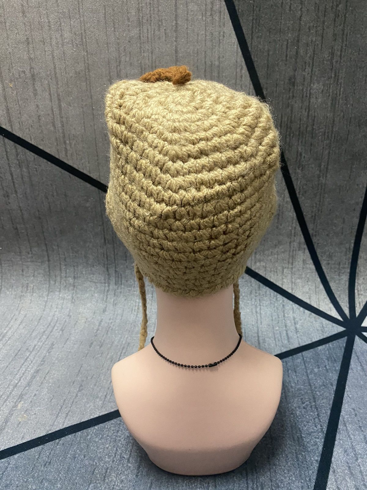 Other Haunted Doll knitted Beanie Trapper Hat Size ONE SIZE - 4 Thumbnail