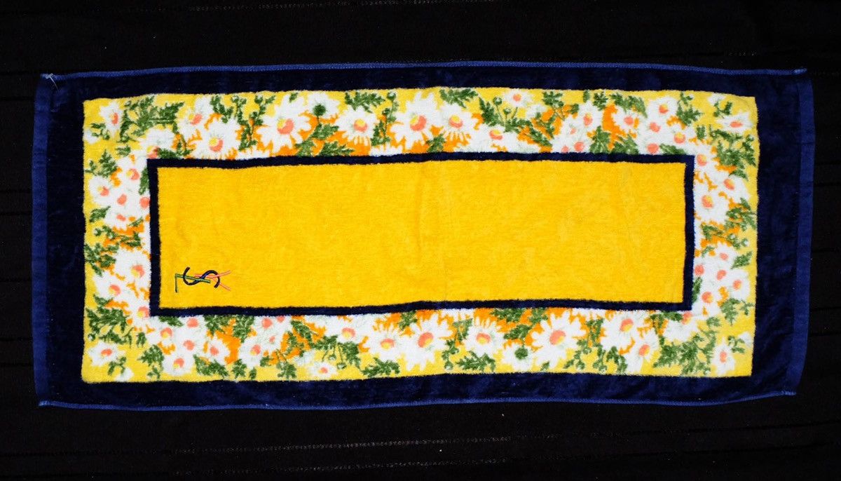 Yves Saint Laurent Y$L- Yves Saint Laurent Socks & Sports Towel Size ONE SIZE - 8 Thumbnail
