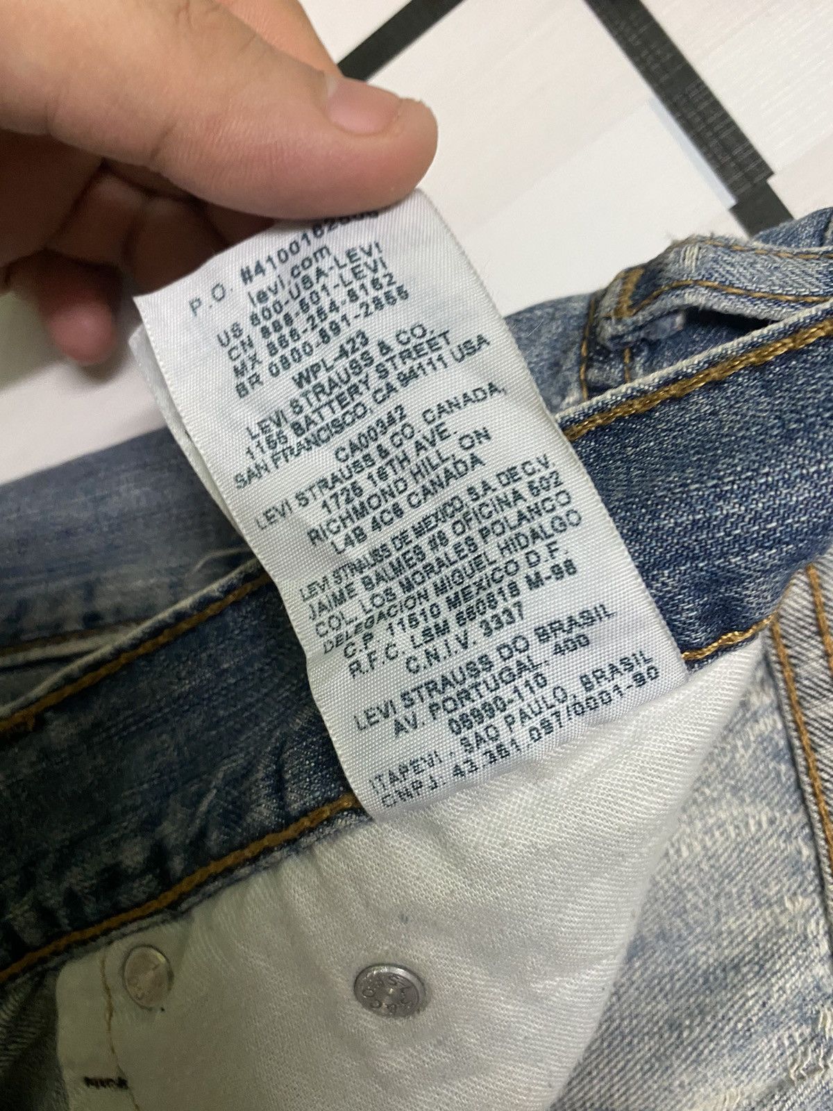 Levi's Vintage Levis 505 Distressed Denim - L33 Size US 32 / EU 48 - 23 Thumbnail