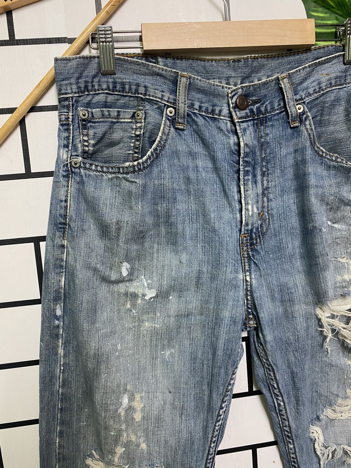 Levi's Vintage Levis 505 Distressed Denim - L33 Size US 32 / EU 48 - 4 Thumbnail