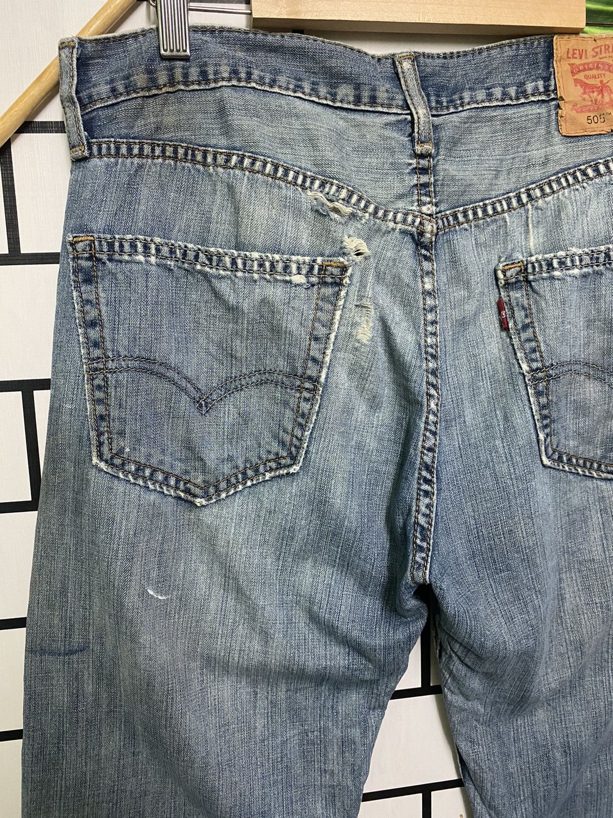 Levi's Vintage Levis 505 Distressed Denim - L33 Size US 32 / EU 48 - 12 Thumbnail