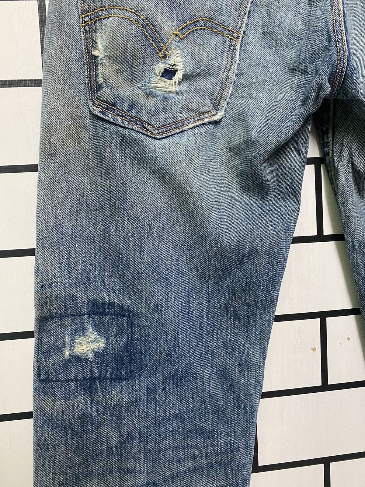Levi's × Vintage Vintage LEVIS SAN FRANCISCO CAL Distressed Jean -L34 Size US 31 - 19 Thumbnail