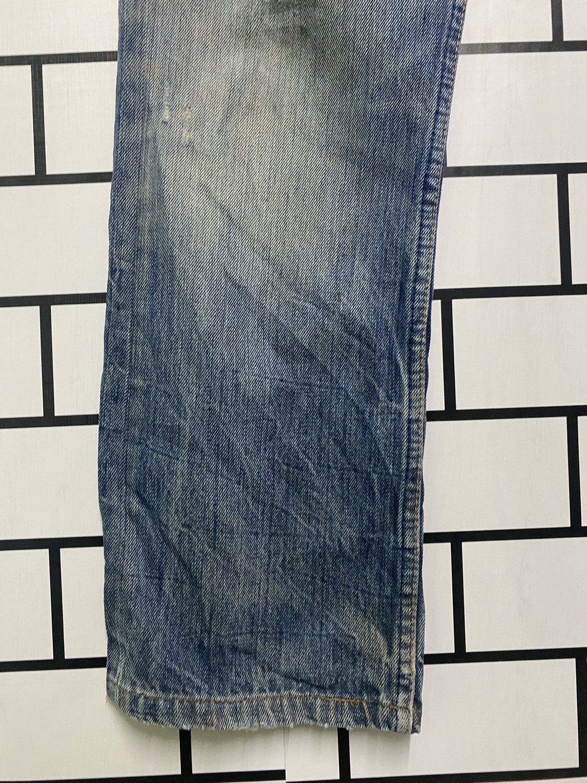 Levi's × Vintage Vintage LEVIS SAN FRANCISCO CAL Distressed Jean -L34 Size US 31 - 8 Thumbnail